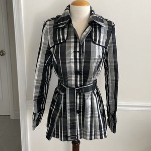 EUC GALLERY Small Black/silvery gray & white Plaid Raincoat Windbreaker Jacket